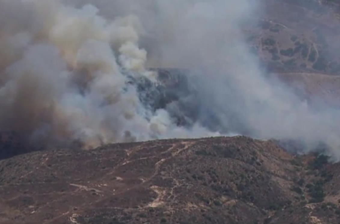 Obligan a evacuar por incendio en Otay Mesa