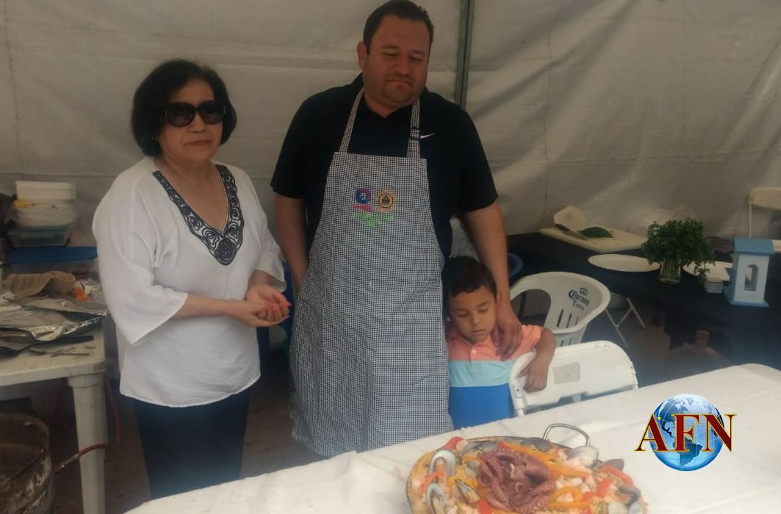 Disfrutan de Expo paella, vino y cerveza artesanal