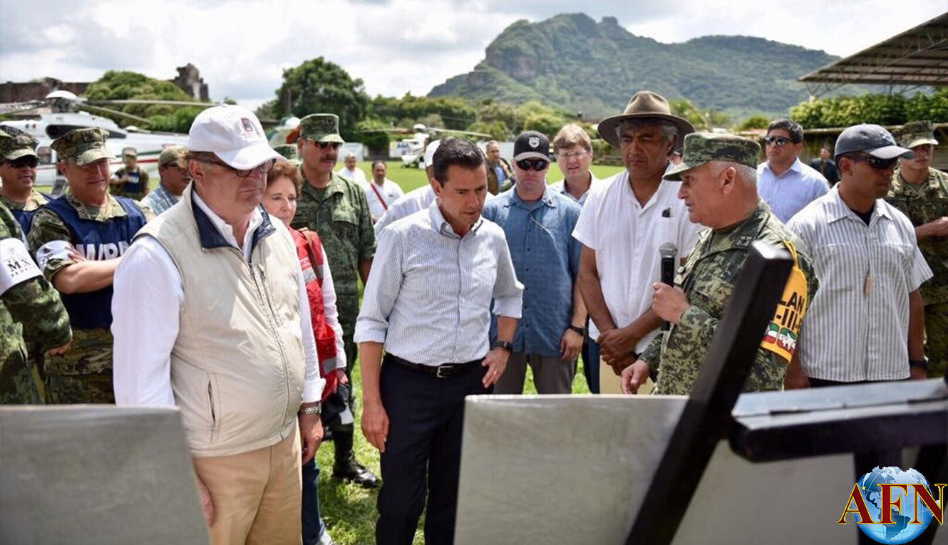 EPN se compromete con damnificados