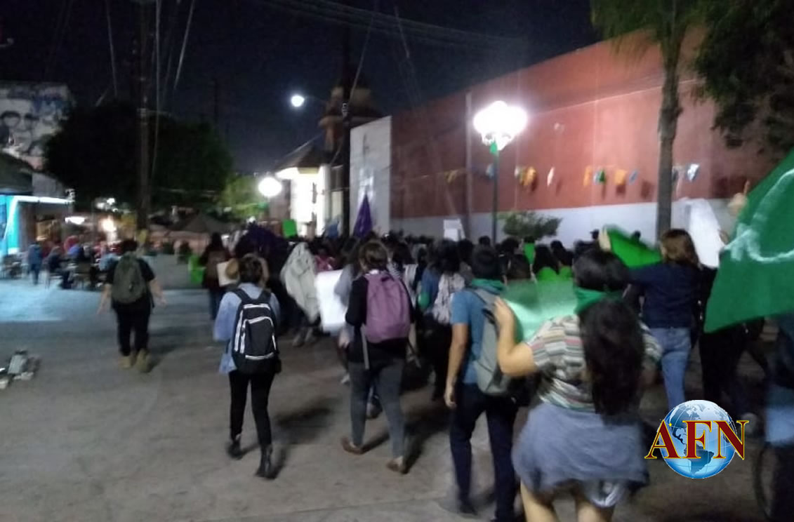 Exigen despenalización del aborto   