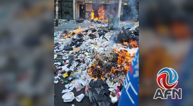 Protestan empleados de limpia en CDMX; vacían camiones y queman basura