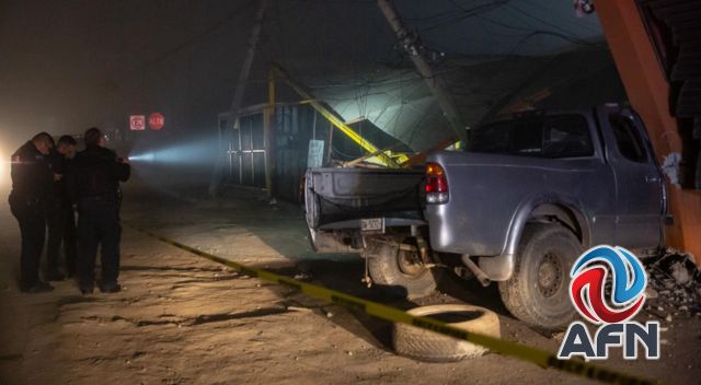 Un muerto y dos heridos, saldo por choque de una camioneta
