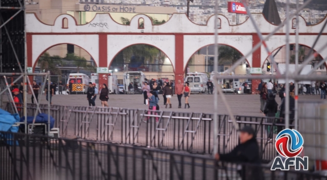 Baja asistencia en concierto de Carin León en La Monumental