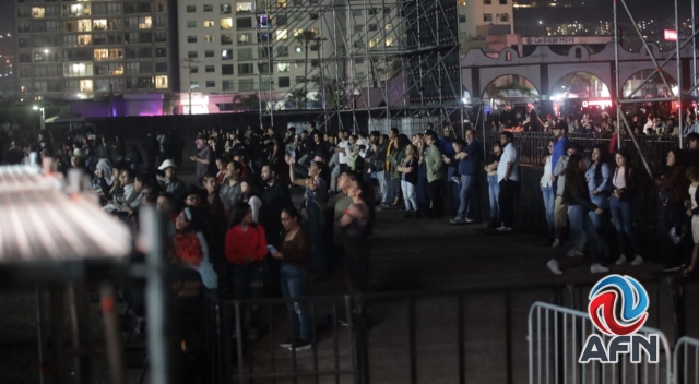 Baja asistencia en concierto de Carin León en La Monumental