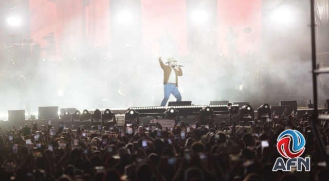 Baja asistencia en concierto de Carin León en La Monumental