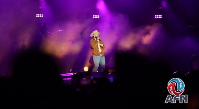 Baja asistencia en concierto de Carin León en La Monumental