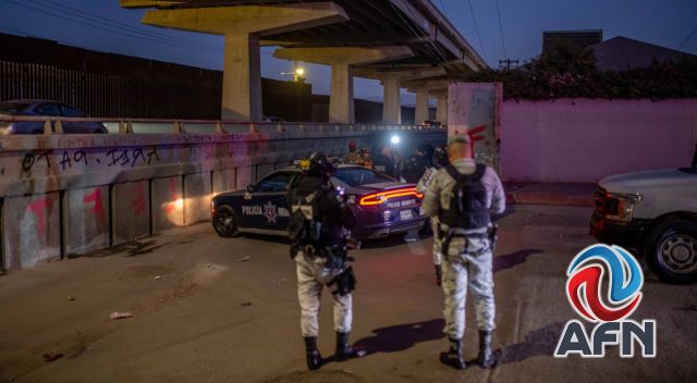 Localizan dos cadáveres dentro de un canal en la colonia Castillo