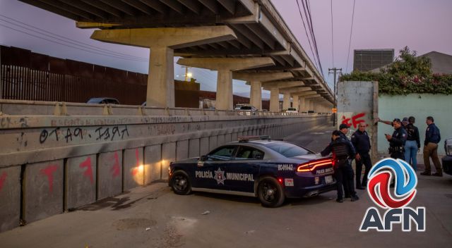 Localizan dos cadáveres dentro de un canal en la colonia Castillo