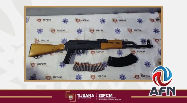 Detenido con cuerno de chivo, acusado de disparar a un vehículo