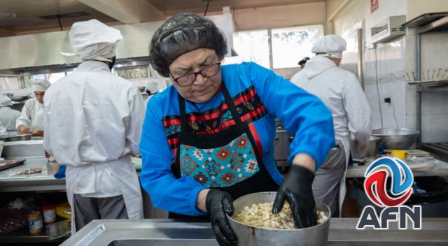 Apoyan conservación del patrimonio culinario de comunidades indígenas de BC