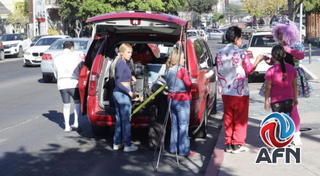 Celebran con desfile y misa el Día del Payaso en Tijuana