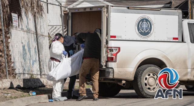 Hallan un cadáver envuelto en lona en la colonia El Pípila