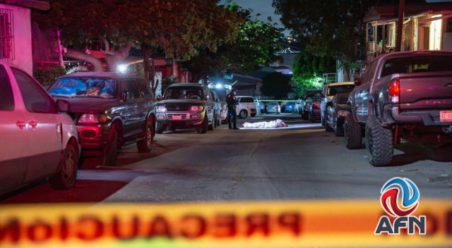 Encuentran un cadáver encobijado en la colonia Sánchez Taboada