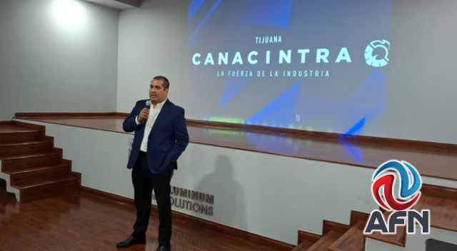 Capacitan a empresas en Canacintra sobre certificación Hecho en México