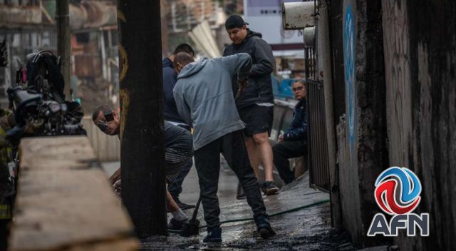 Fuerte incendio consumió una vivienda en la colonia Castillo