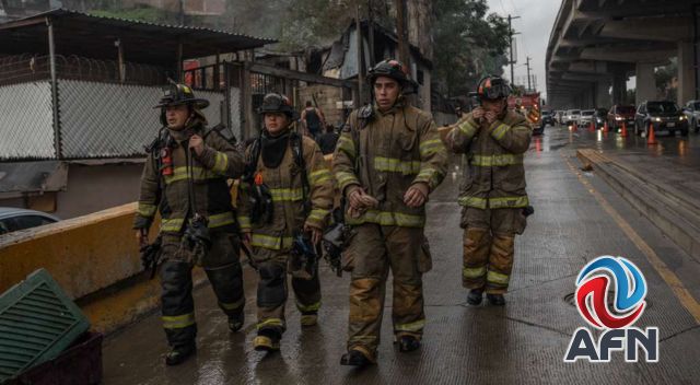 Fuerte incendio consumió una vivienda en la colonia Castillo