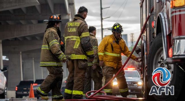 Fuerte incendio consumió una vivienda en la colonia Castillo