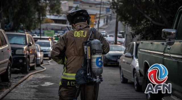 Incendio consume dos viviendas en la colonia Llamas Amaya