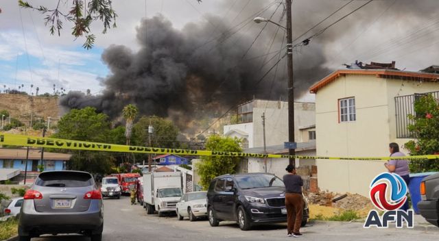 Arden cuatro viviendas en una ladera; quema de basura pudo ser la causa