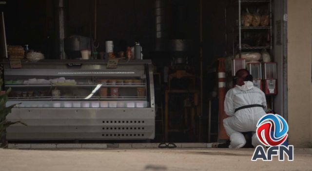 Mujer lesionada pidió ayuda en un comercio; murió minutos después