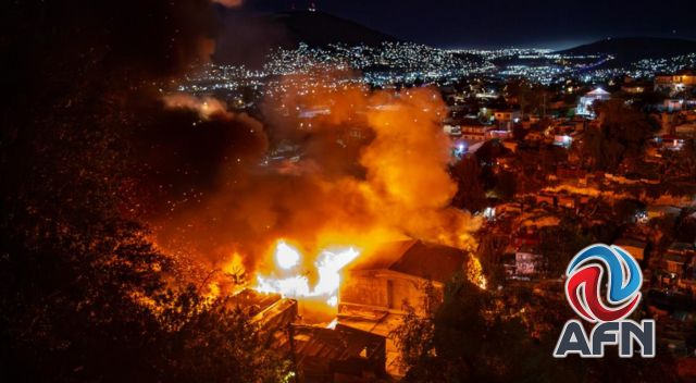 Ardieron ocho viviendas esta madrugada en la colonia Reforma