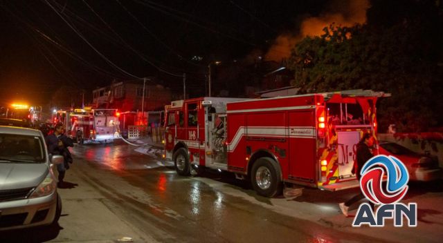 Ardieron ocho viviendas esta madrugada en la colonia Reforma