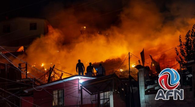 Ardieron ocho viviendas esta madrugada en la colonia Reforma