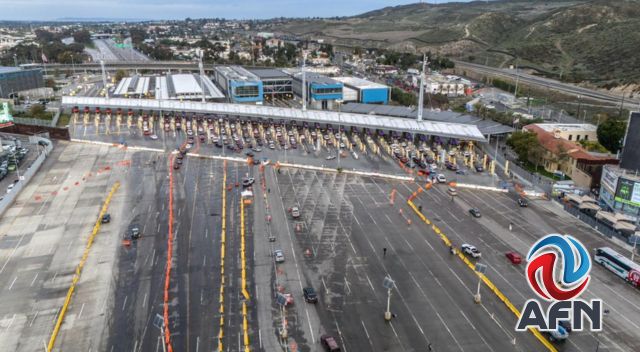 Bajan cruces hacia EU por san Ysidro, previo a la Nochebuena