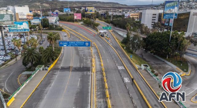 Bajan cruces hacia EU por san Ysidro, previo a la Nochebuena