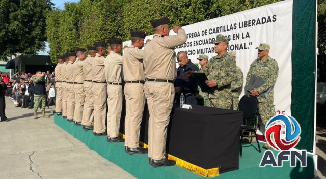 Entregan cartillas liberadas a 104 conscriptos del Servicio Militar