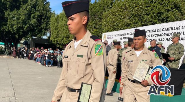 Entregan cartillas liberadas a 104 conscriptos del Servicio Militar