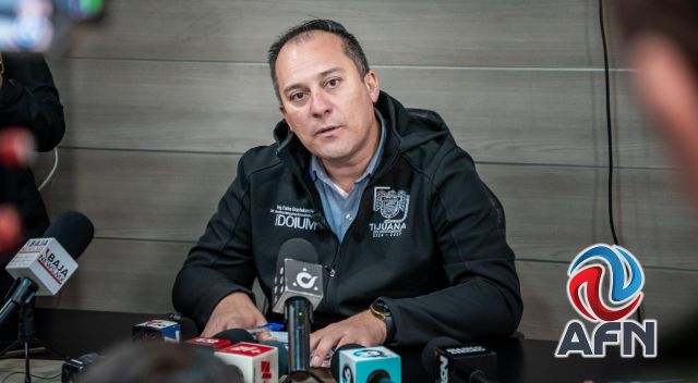 Provocan un socavón indigentes del canal; piden manejar con precaución