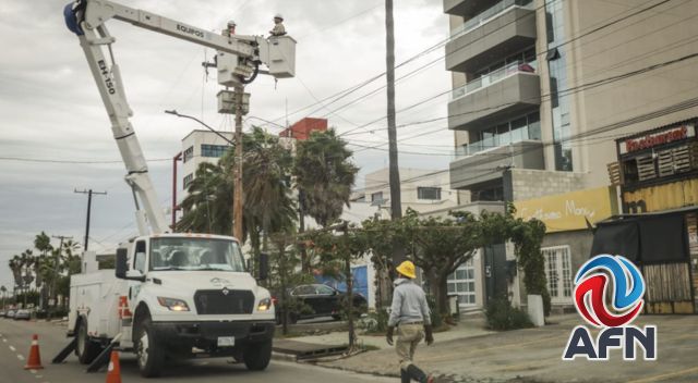 Fuertes vientos provocan apagones y afectaciones en Tijuana
