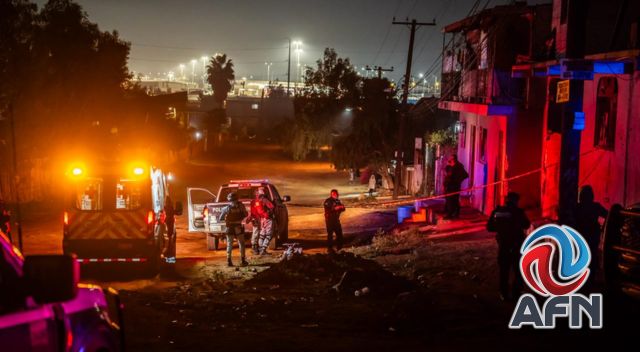 Ejecutan a una mujer a balazos dentro de una vivienda