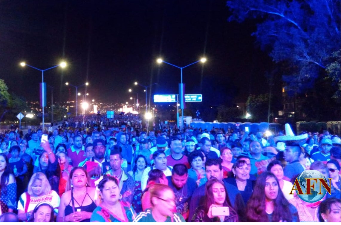 Centenares de policías vigilan festejo