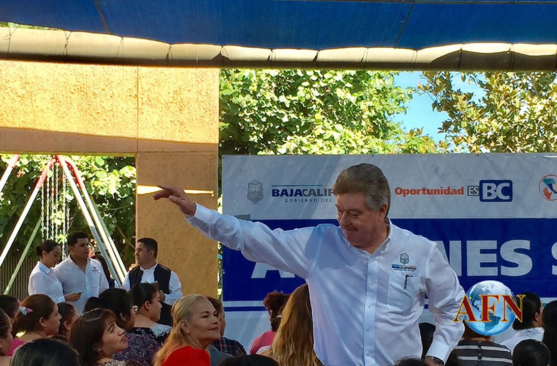 Ni gritos ni mentadas, pide Kiko Vega