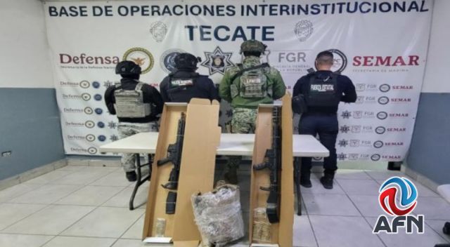 Detienen a dos y decomisan armas y equipo táctico en operativos