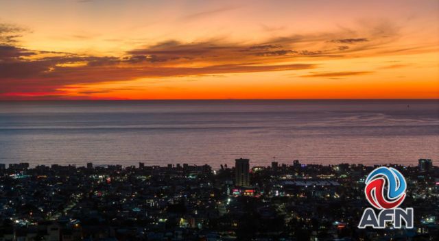 Visitantes de Playas de Tijuana observaron un colorido atardecer