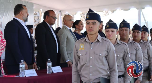 Egresaron casi 200 cadetes de bachilleratos militarizados de BC