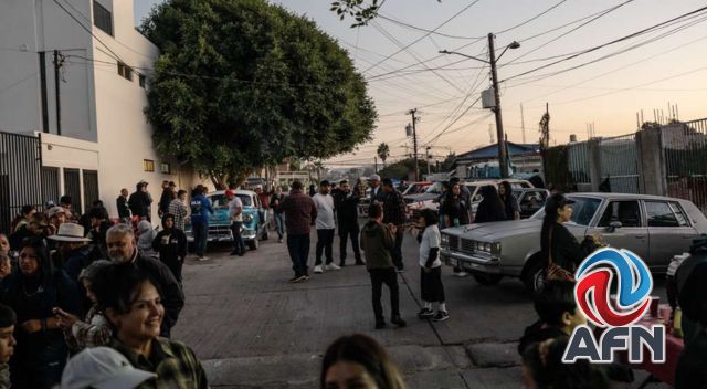 Realizan car show estilo cholo chicano en la colonia Lázaro Cárdenas
