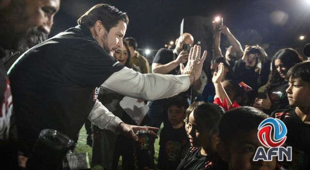 Inaugura Burgueño rehabilitación de unidad deportiva en El Rubí