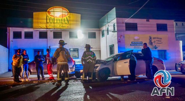 Conductor chocó contra un camión en la avenida Ermita
