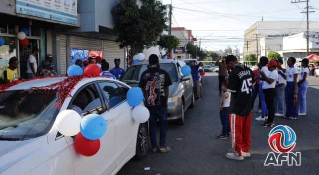 Haitianos realizan caravana en Tijuana previo al partido de su selección en el Mundial