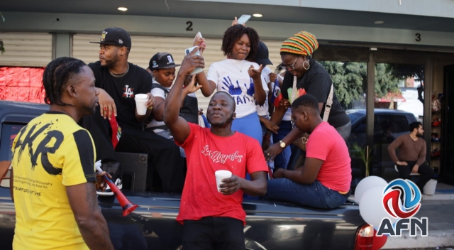 Haitianos realizan caravana en Tijuana previo al partido de su selección en el Mundial