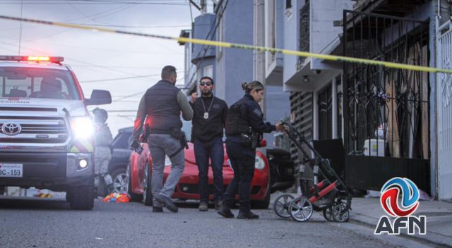 Lesionan a dos hombres a balazos en la colonia Los Lobos