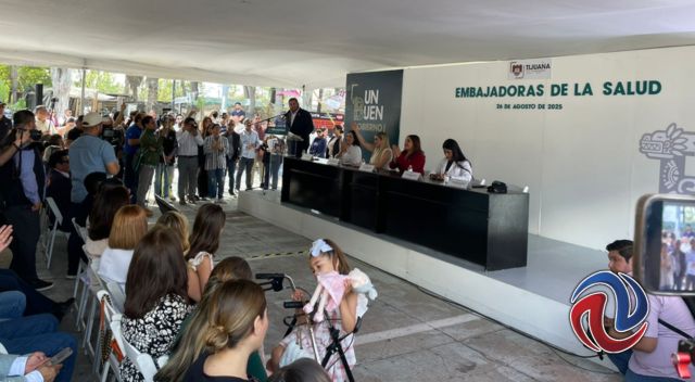 Burgueño tomó protesta a mujeres Embajadoras de la Salud