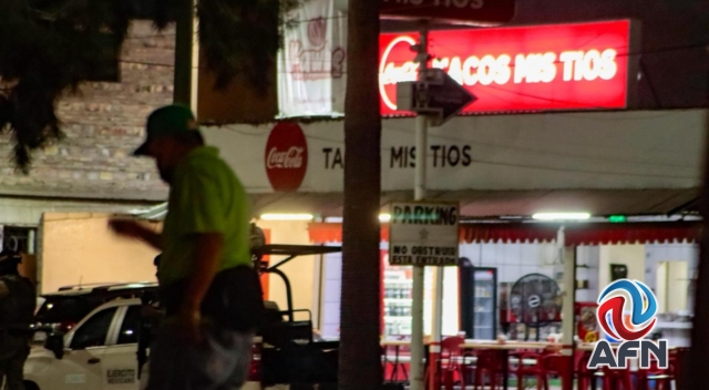 Ejecutan a tres personas en una taquería