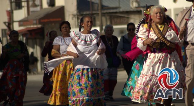 Realizaron en Tecate desfile de la Revolución Mexicana, pospuesto por lluvias