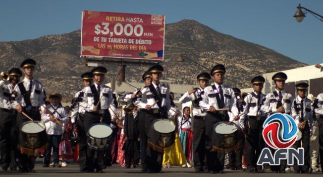 Realizaron en Tecate desfile de la Revolución Mexicana, pospuesto por lluvias