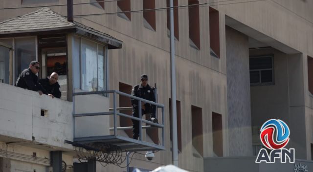 Ex reclusos y familiares de presos se manifiestan en contra de Tolentino Téllez